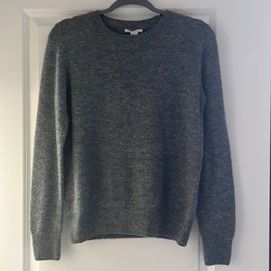 Basic H&M Gray Sweater
